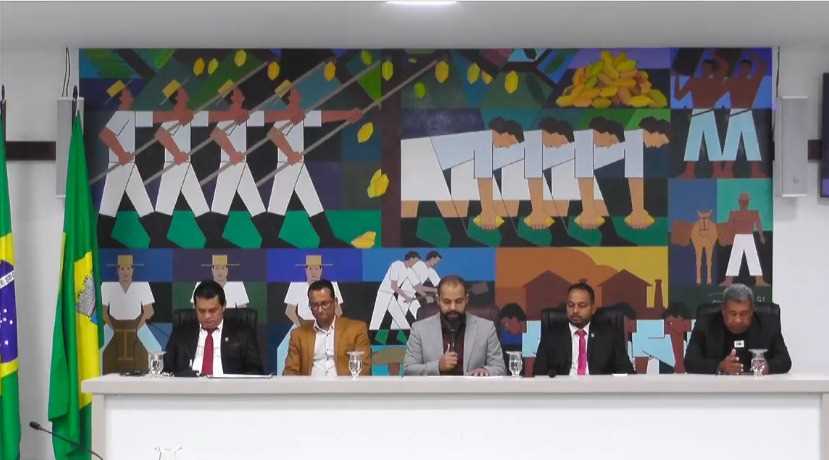 Camacã: Prefeito Paulo do Gás prestigia a posse do Presidente da Câmara Lucas Muniz